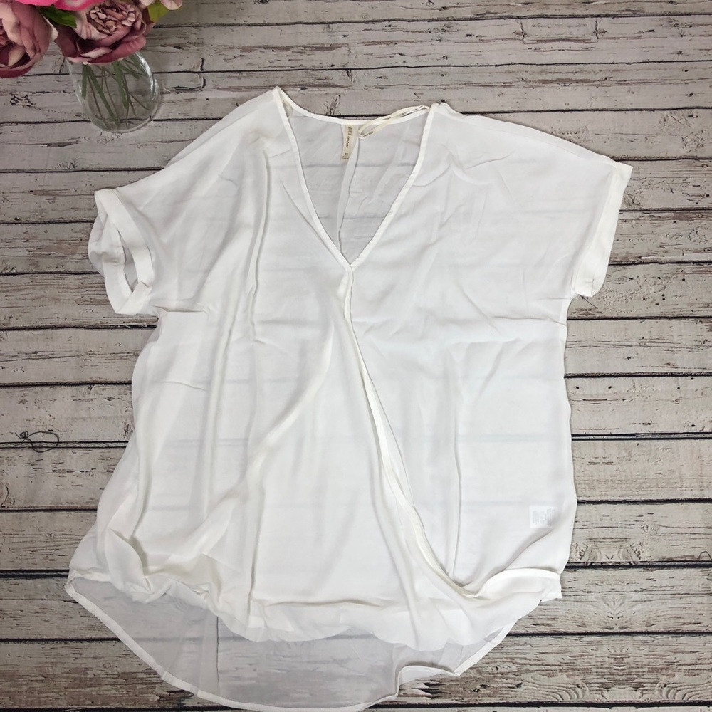 Plus Size shirt Off White short sleeved pullover